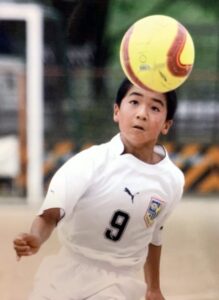 前田大然の高校時代が凄い！山梨学院での挫折と日本代表への軌跡とは？ | トビラの向こう